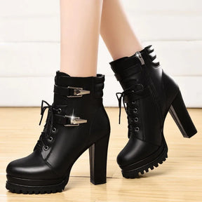 Bota de Couro com Salto Vicenz