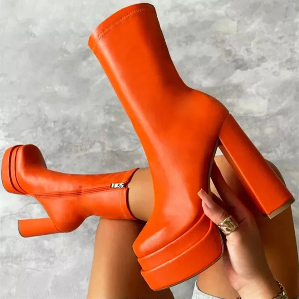 Bota Feminina De Salto Plataforma Cano Médio Material de Qualidade